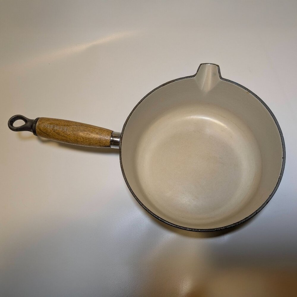 VTG Le Creuset Signature Enameled Cast Iron Saucepan Pot, Marseille Blue #18 - Picture 5 of 7